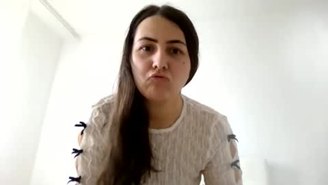 Molly online show from 03/26/26, 09:04