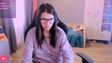  KIRA  online show from 03/05/26, 03:24