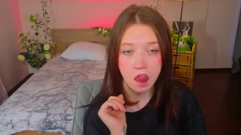 Molly online show from 03/28/26, 10:26