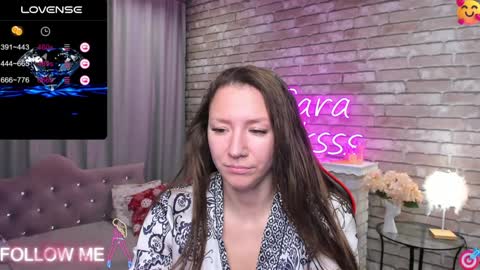 hi im Molly heregreat boobs big heart  warm pussy  online show from 02/04/25, 12:51