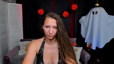 hi im Molly heregreat boobs big heart  warm pussy  online show from 10/28/25, 02:04