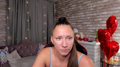 hi im Molly heregreat boobs big heart  warm pussy  online show from 02/27/26, 01:49