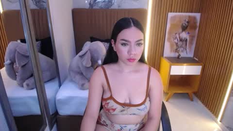 MOLLY online show from 10/01/25, 12:11