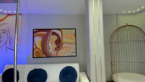 Molly Sunders online show from 06/16/26, 07:49
