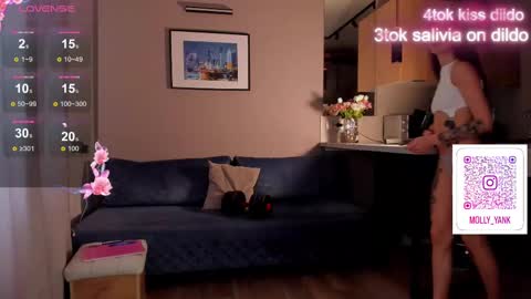 Molly online show from 03/04/25, 10:35