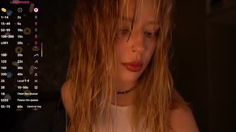 Snapshot of mollyymayy chatting on 06/21/26, 12:13 mollyymayy online show from 06/21/26, 12:13