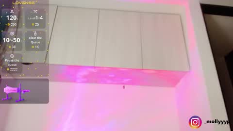 mollyyy_y online show from 02/22/26, 02:02