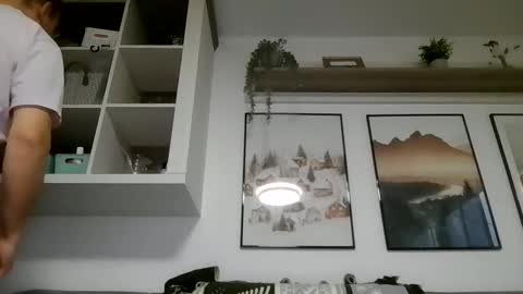 molnarzsolt online show from 11/23/25, 06:57