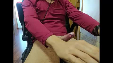 molom online show from 01/17/25, 09:39