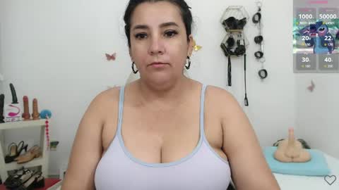 Snapshot of mom_17 chatting on 04/23/26, 12:23 Celeste online show from 04/23/26, 12:23