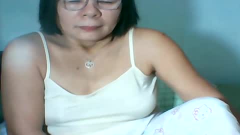 Snapshot of mombastic55 chatting on 07/22/26, 09:17 mombastic55 online show from 07/22/26, 09:17