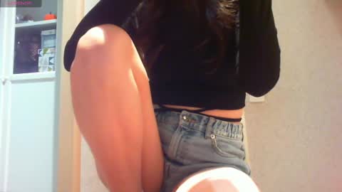 Hailey online show from 02/23/25, 12:37