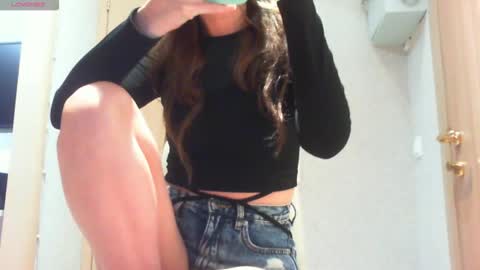 Hailey online show from 11/15/25, 03:37