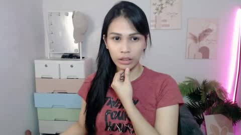 MOMIKHEM online show from 07/12/26, 12:29