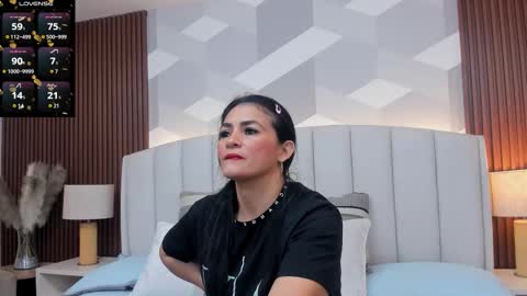 Snapshot of mommy_naughty_ chatting on 02/05/26, 11:26 Letty Smith online show from 02/05/26, 11:26