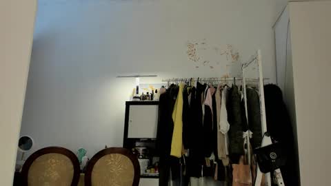 Liza online show from 11/22/25, 05:50