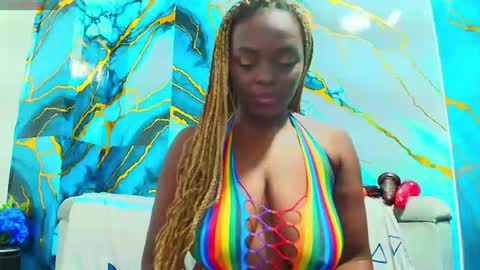 Snapshot of mommywebcam chatting on 06/17/26, 06:16 DINAH online show from 06/17/26, 06:16