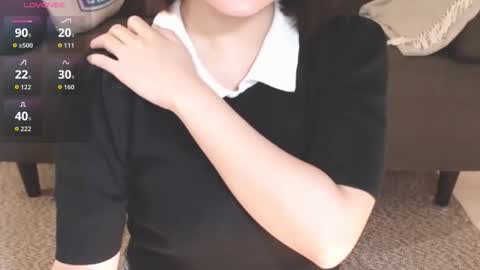 Momo online show from 10/15/25, 01:50