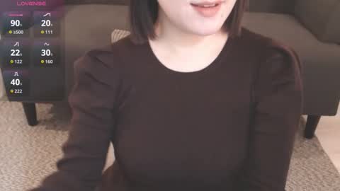 Momo online show from 11/08/25, 01:06