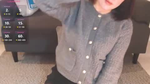 Momo online show from 01/09/26, 02:47