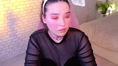 Momo online show from 06/07/26, 10:46