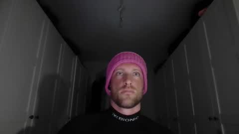 moms_little_monster online show from 12/05/25, 08:49