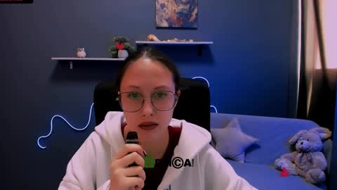 Mona  online show from 03/07/25, 09:29