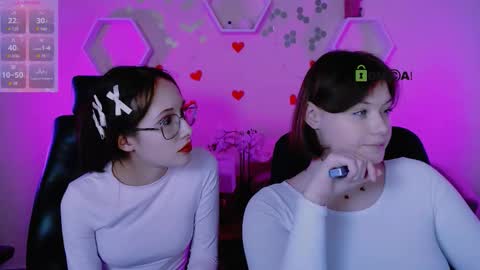 Mona  online show from 10/11/25, 07:01