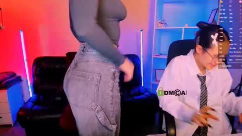 Mona  online show from 11/15/25, 08:16