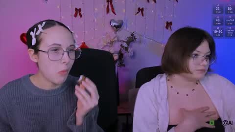 Mona  online show from 04/19/26, 07:16