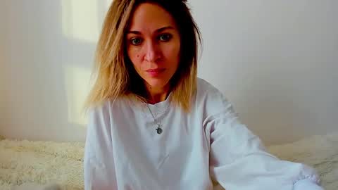 Mona online show from 01/04/25, 07:24