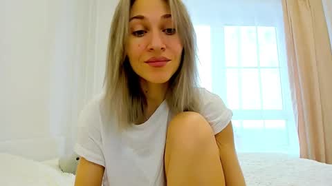 Mona online show from 02/12/25, 06:19