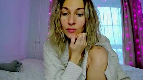 Mona online show from 12/18/25, 07:47