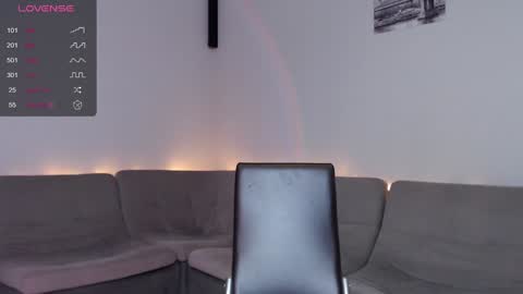 Snapshot of mona_saxxx chatting on 12/13/24, 03:32 Hey Guys im Mona. PVT is Open Please Make me CUM online show from 12/13/24, 03:32