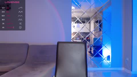 Snapshot of mona_saxxx chatting on 12/18/24, 12:10 Hey Guys im Mona. PVT is Open Please Make me CUM online show from 12/18/24, 12:10