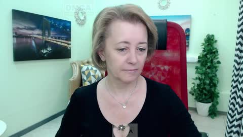 Mona online show from 04/09/26, 11:04