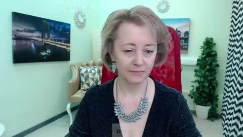 Snapshot of mona_w chatting on 04/25/26, 07:55 Mona online show from 04/25/26, 07:55