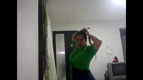 Snapshot of monaa_paloma chatting on 04/09/26, 02:33 monaa_paloma online show from 04/09/26, 02:33