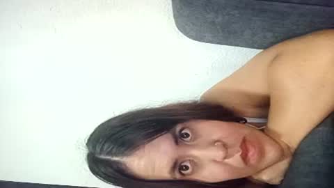 Snapshot of monaa_paloma chatting on 06/10/26, 03:18 monaa_paloma online show from 06/10/26, 03:18