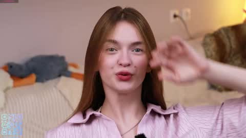 Mona online show from 10/02/25, 07:21