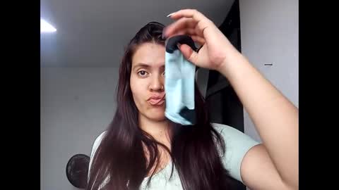 monalia17 online show from 01/05/26, 07:39