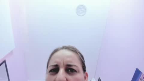 paola online show from 04/12/26, 03:17