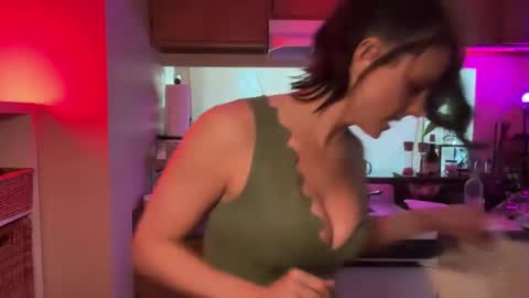 Mona online show from 01/27/25, 02:57