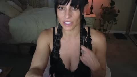 Snapshot of monalisa169 chatting on 07/06/26, 06:32 Mona online show from 07/06/26, 06:32