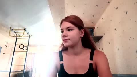 Snapshot of monameltz chatting on 08/05/26, 05:10 Violetta online show from 08/05/26, 05:10