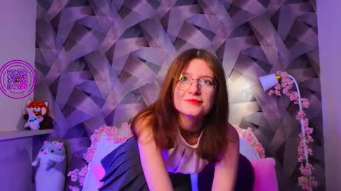 Snapshot of monanoir chatting on 11/28/25, 04:31 Mona online show from 11/28/25, 04:31