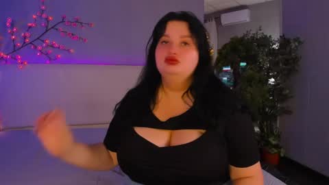 Monica online show from 05/28/26, 12:02