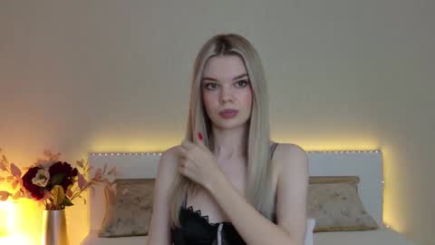 Monaxxx  online show from 01/03/25, 04:48