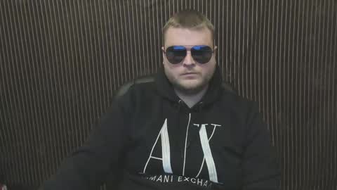 Snapshot of moneycumshot chatting on 02/18/26, 05:53 Alex online show from 02/18/26, 05:53