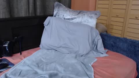 Monica Leigh online show from 12/16/25, 02:00